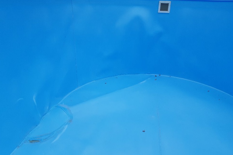 Výměna poškozené části bazénu