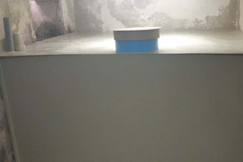 Výroba nádrže na užitkovou vodu ve sklepě domu