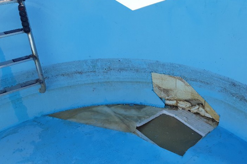 Oprava zdeformované hodná a stěny bazénu