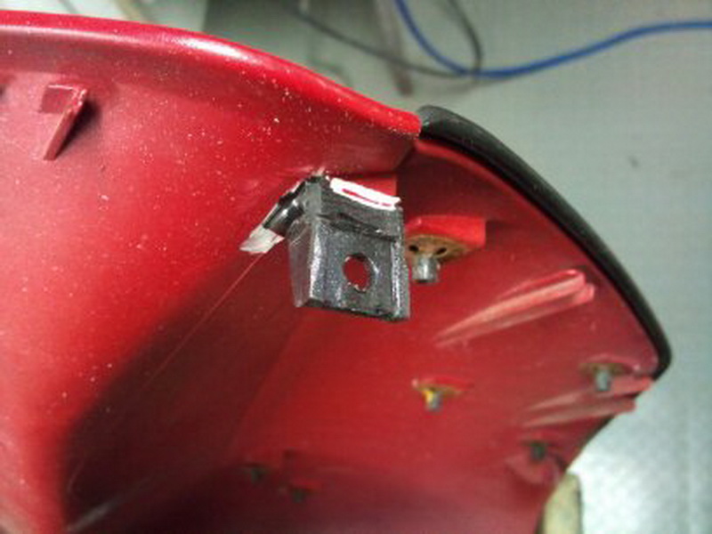 Oprava a výroba držáků na motokapotáži