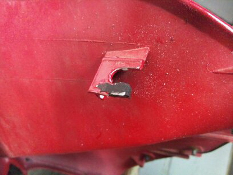 Oprava a výroba držáků na motokapotáži