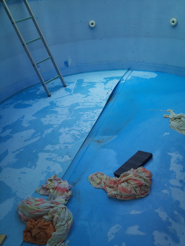 Oprava vyvaleného dna bazénu