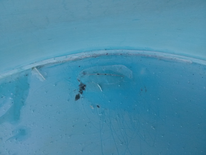 Oprava protlačených prasklin dna bazénu