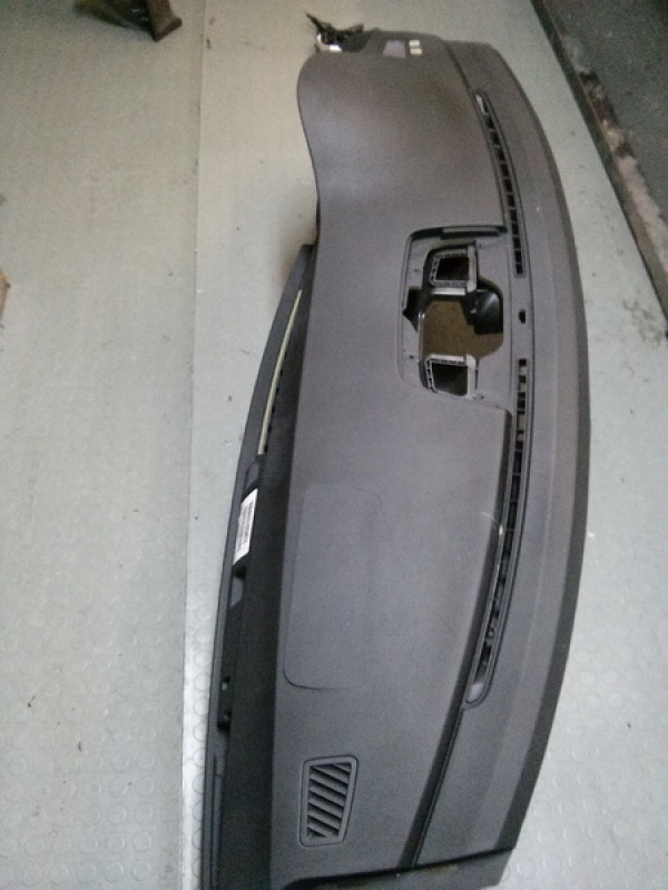 Oprava palubní desky BMW E90