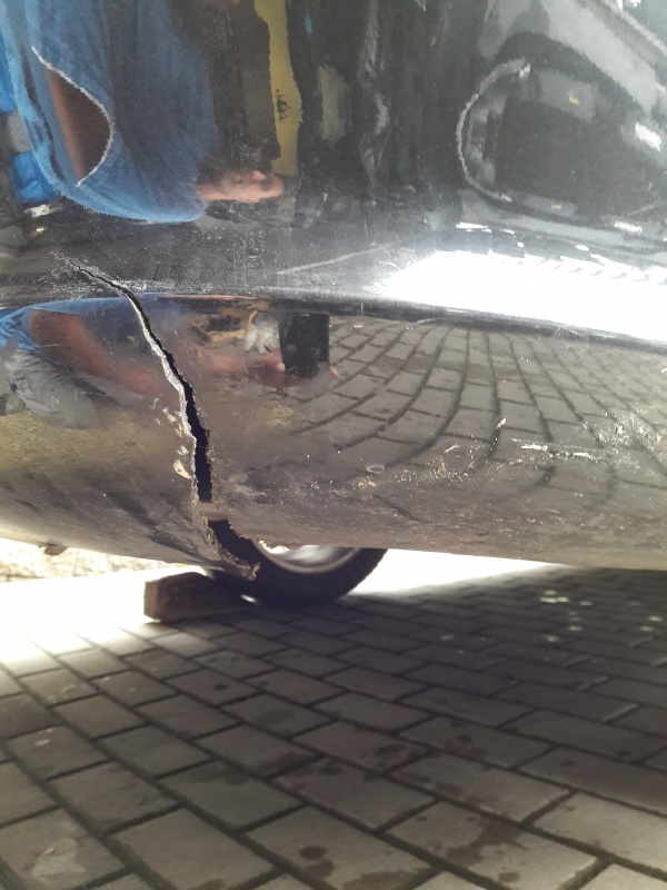 Oprava praskliny zadního nárazníku Peugeot 607