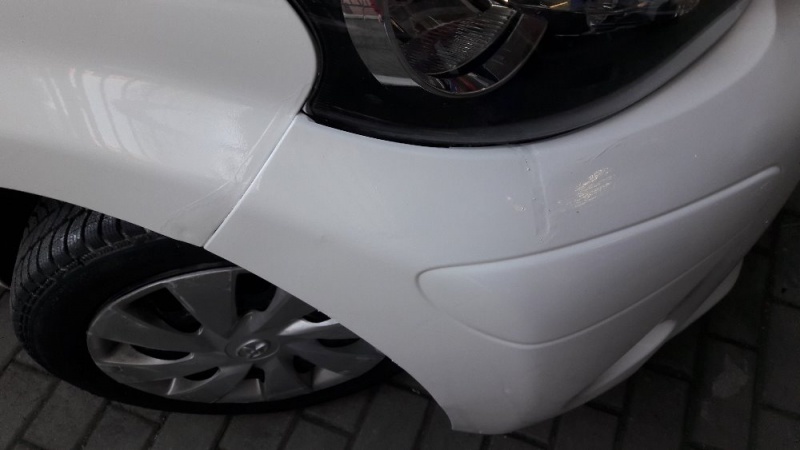 Oprava pravé přední části po lehké havárii Toyota Aygo