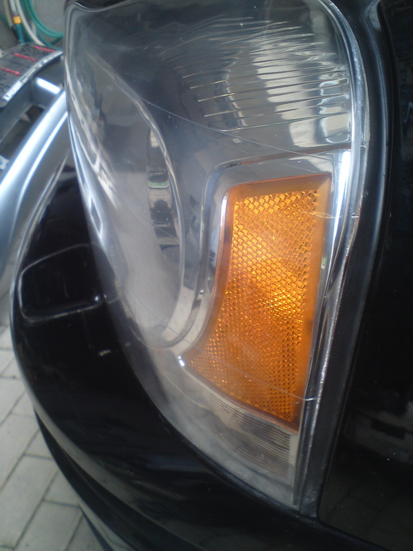 Oprava vážně poškozených světel Volvo XC 90